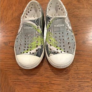 Native Kids Sneakers in Gray and Lime